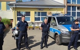 2021061_policja_w_szkole_01