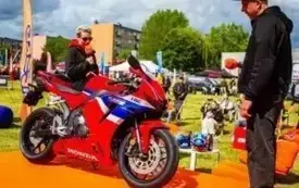 gf-PcW2-Se6m-U82e_eska-rider-show-5-za-nami-jedno-z-najwiekszych-motocyklowych-wydarzen-w-kraju-300x250