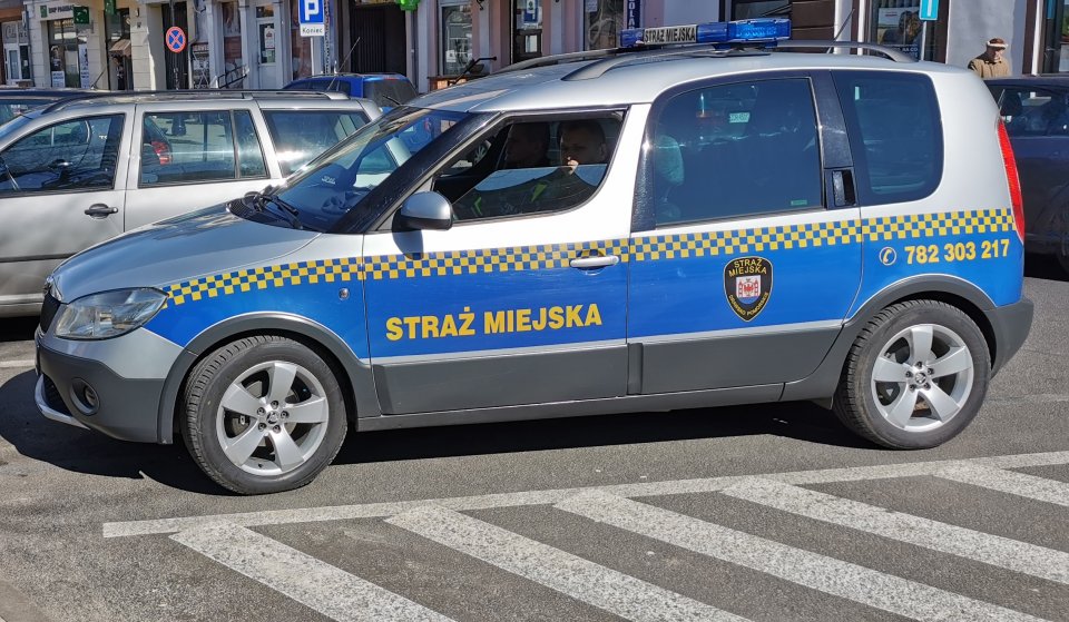 Samochód Straży Miejskiej w&nbsp;Drawsku Pomorskim