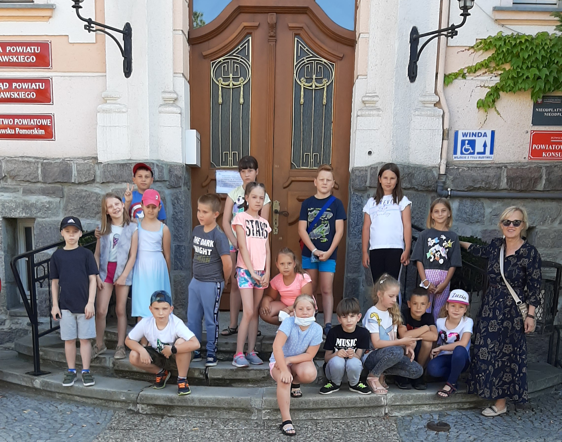 Uczniowie SP 1 w&nbsp;Drawsku Pomorskim w&nbsp;starostwie 