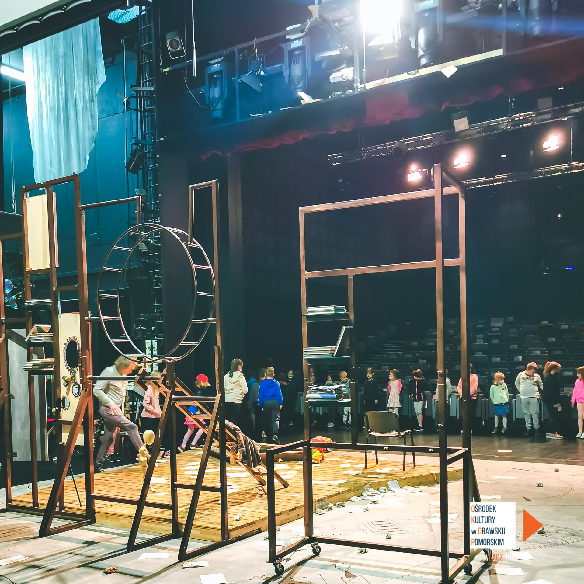 Scena Teatru Lalek Pleciuga w Szczecinie Scena Teatru Lalek Pleciuga w Szczecinie