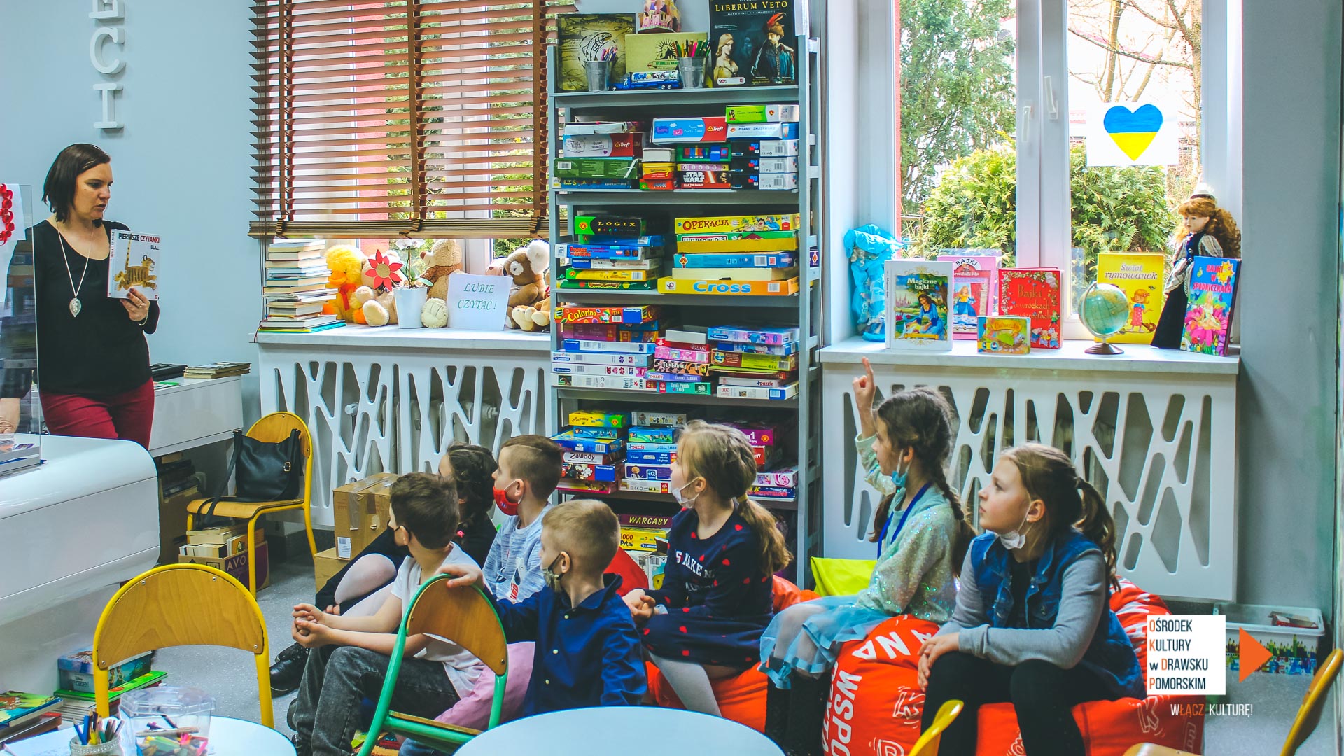 Biblioteka i jej zasoby – Inna, ale ważna lekcja biblioteczna Biblioteka i jej zasoby – Inna, ale ważna lekcja biblioteczna