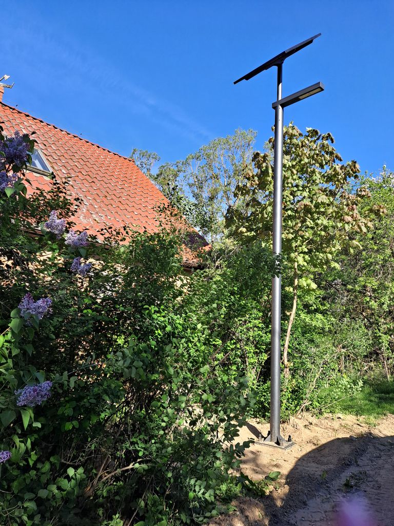 Lampa solarna