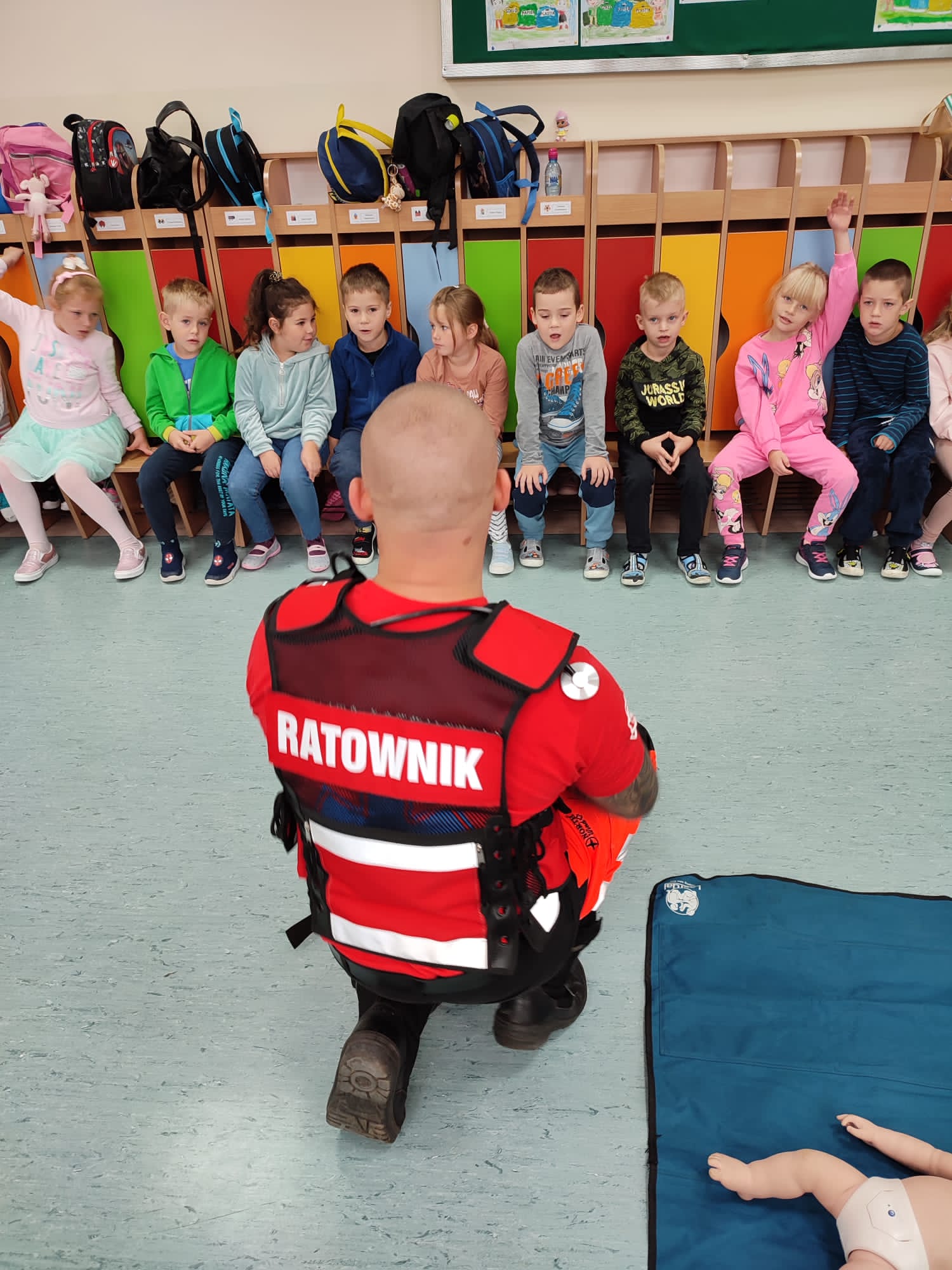 dzieci,szkolenie,szkoła,raownik