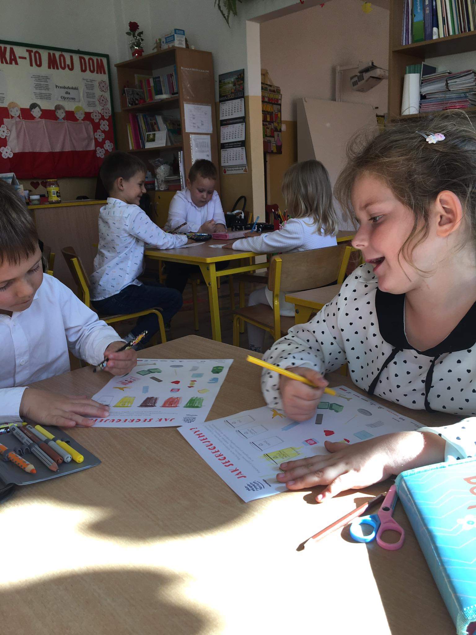 dzieci,plastik,zajęcia eko,szkoła,