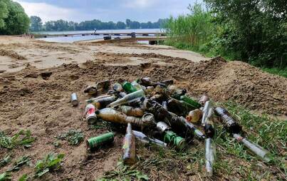 Zdjęcie do Nurek sprawdził dno kąpielisk 
