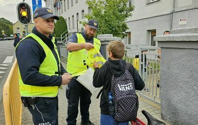 Zdjęcie do Akcja - bezpieczna droga do szkoły