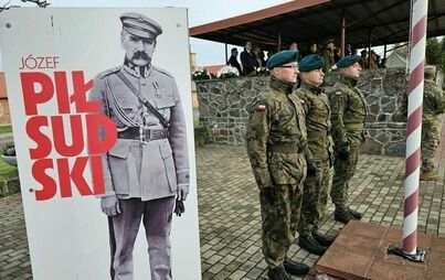 Zdjęcie do Święto Niepodległości - uroczystości w 2 Brygadzie Zmechanizowanej w Złocieńcu 