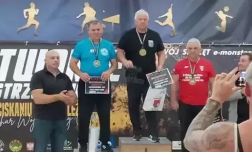 Zdjęcie do WYCISKALI SZTANGĘ W GMINIE OSTR&Oacute;DA