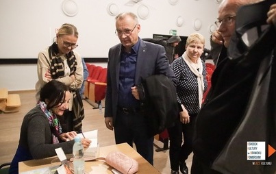 Zdjęcie do Spotkanie autorskie z Panią Małgorzatą Hayles.