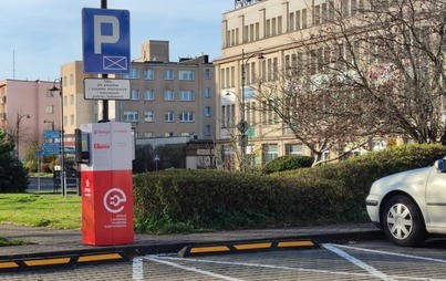Zdjęcie do W Drawsku Pomorskim można już skorzystać ze stacji ładowania pojazd&oacute;w elektrycznych.