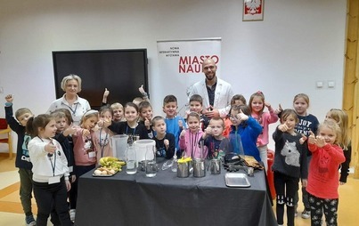 Zdjęcie do  Laboratorium Szalonego Profesora