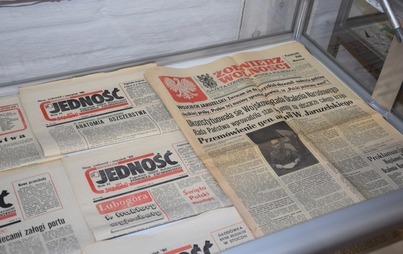 Zdjęcie do Rocznica wprowadzenia stanu wojennego w Polsce &ndash; wystawa PRL w Magazynie Solnym