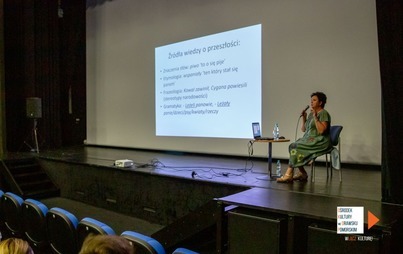 Zdjęcie do Relikty dawnych zwyczaj&oacute;w ludowych w języku i kulturze na przykładzie wsi pomorskiej