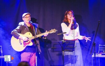 Zdjęcie do "Nie do Pary" w Kawiarni Kinowej Muzycznie 