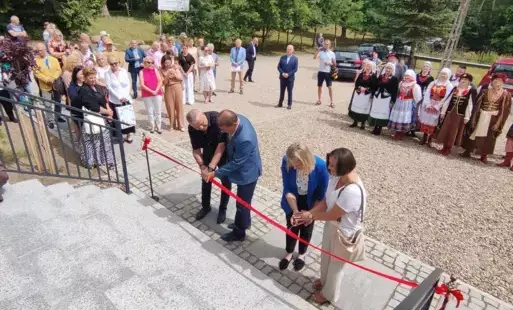 Zdjęcie do Dw&oacute;r w Przytoniu &ndash; od zrujnowanego zabytku do centrum życia lokalnego