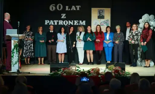 Zdjęcie do Drawska Biblioteka już 60 lat z Patronem